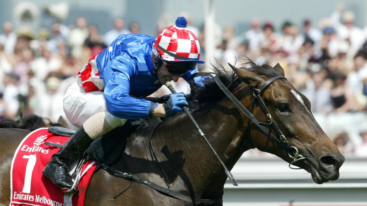 01/11/2005 SPORT: Flemington Races, Race 7 Makybe Diva wins the Emirates Melbourne Cup ridden by Glen Boss. Its the third time she has won the Melbourne Cup in a row.