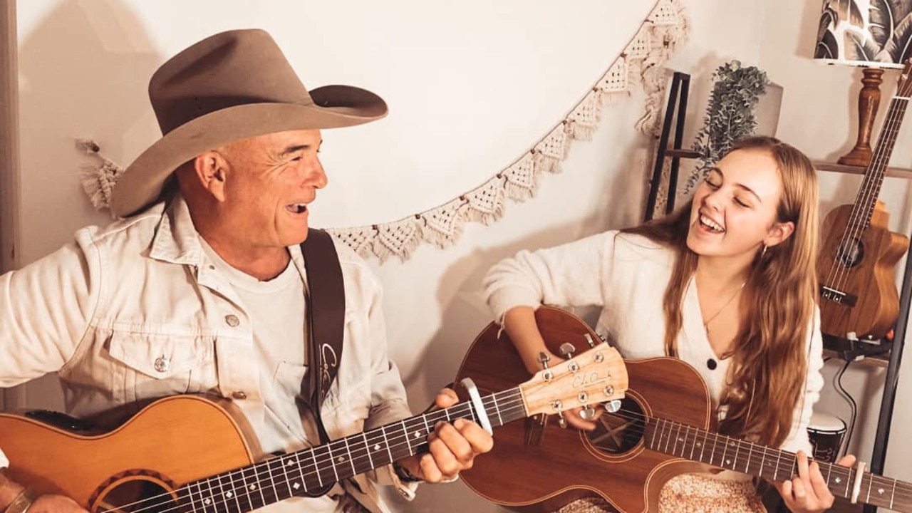 Up and coming solo artist Lily Grace and iconic Australian country music artist James Blundell are bringing their tour to Toowoomba on Friday.