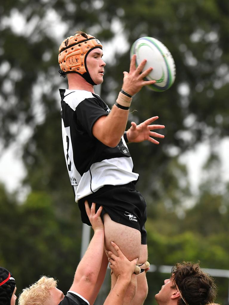 Iona player Blake Fennell . Picture, John Gass