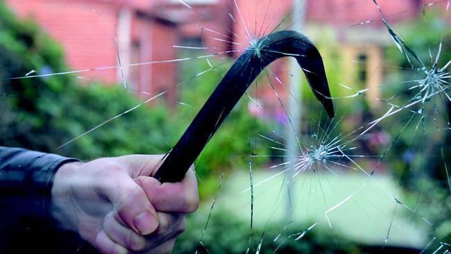 Smith and his accomplice used a crowbar to break into Coles Express/