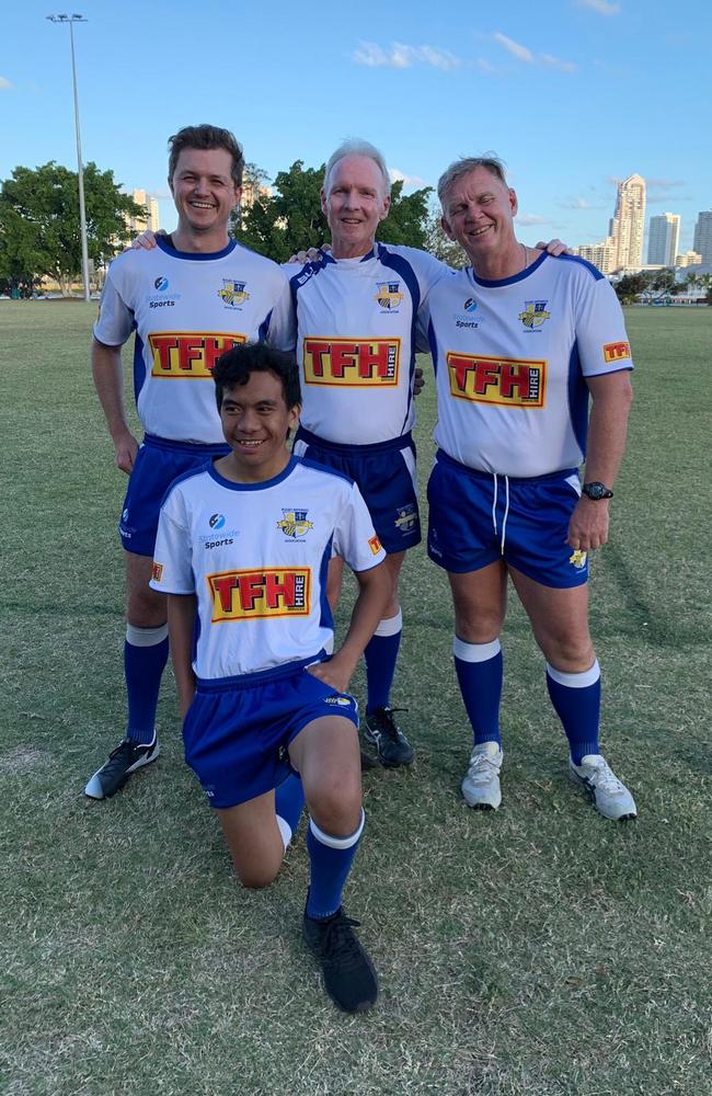 GC referee's boss Rod Thompson (middle back row)