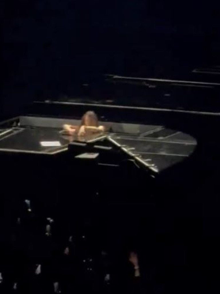 The pop star pulled herself back onstage. Picture: X