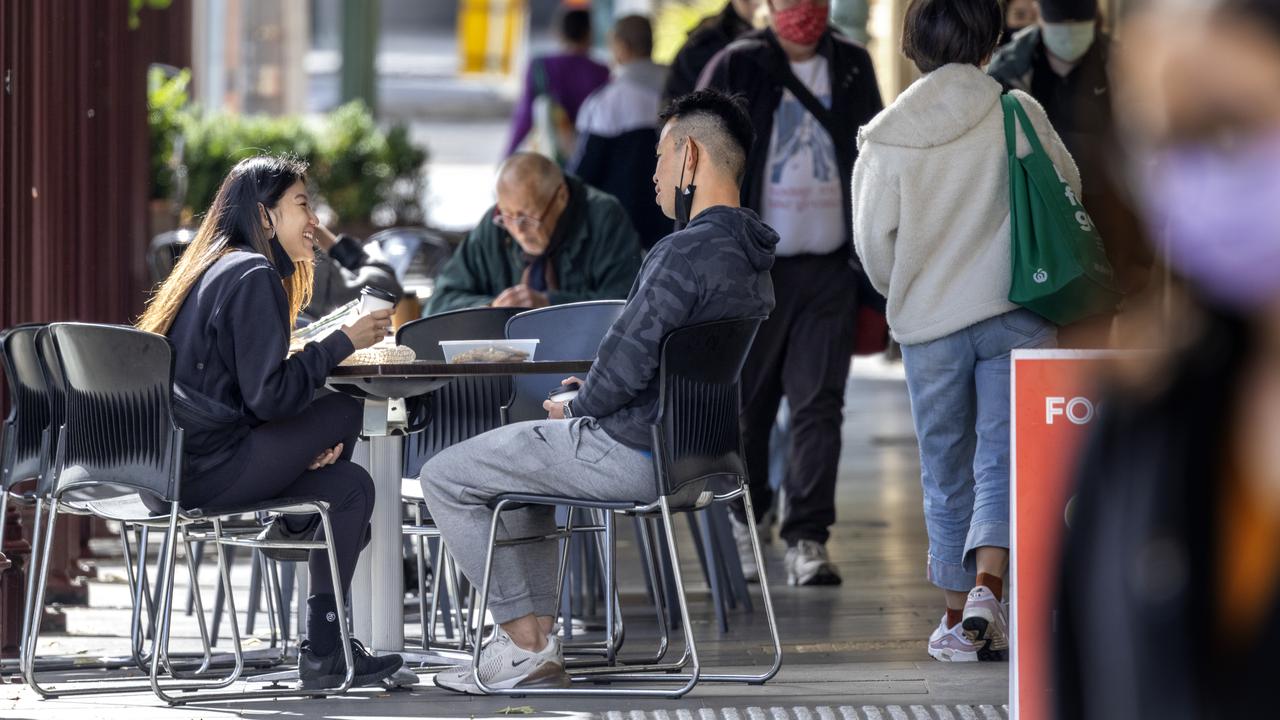 Businesses would be able to return the outdoor dining infrastructure without charge. Picture: NCA NewsWire / David Geraghty