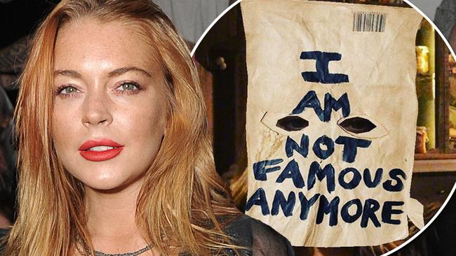 Lindsay Lohan Spotted Carrying 'Untitled' Script (PHOTOS)