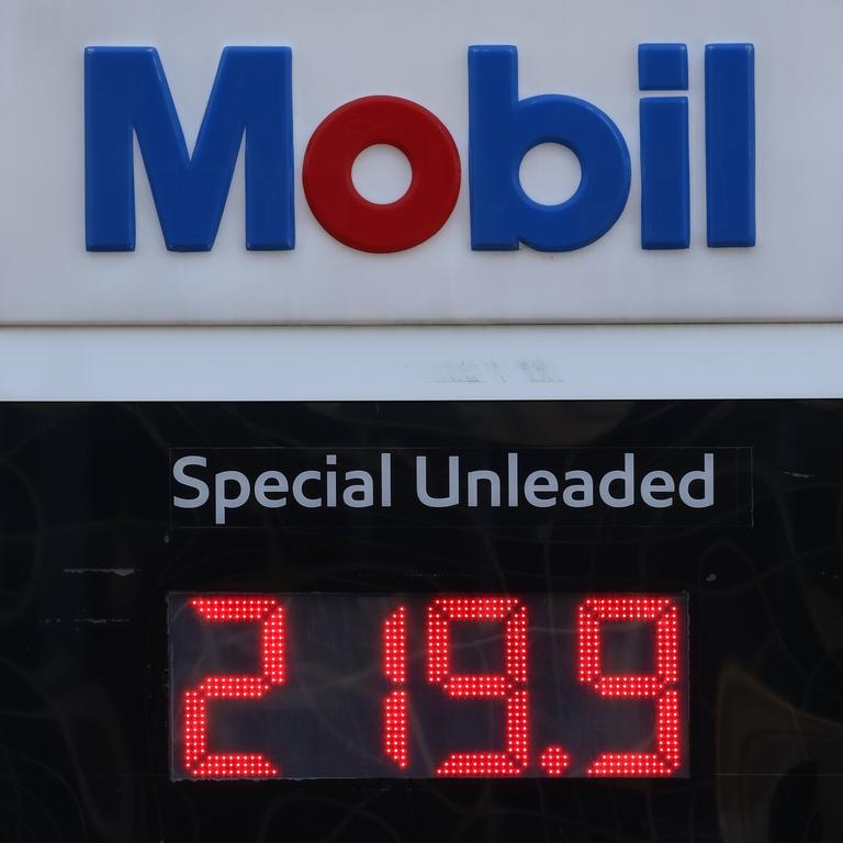 Petrol prices continue to rise across Australia and the world after Russia’s invasion of Ukraine. Picture: Ian Currie.