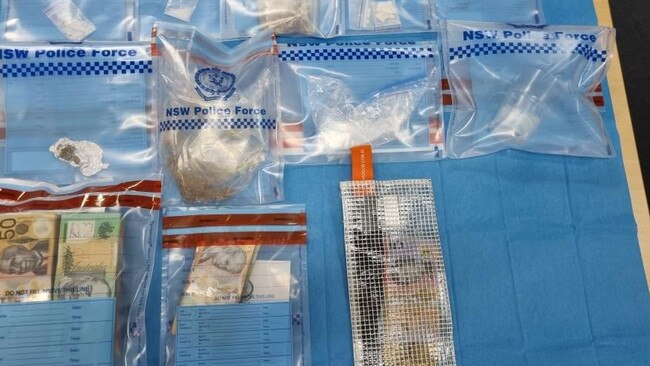 Police seized meth and cash after raiding two properties in the regional NSW. Picture: NSW Police