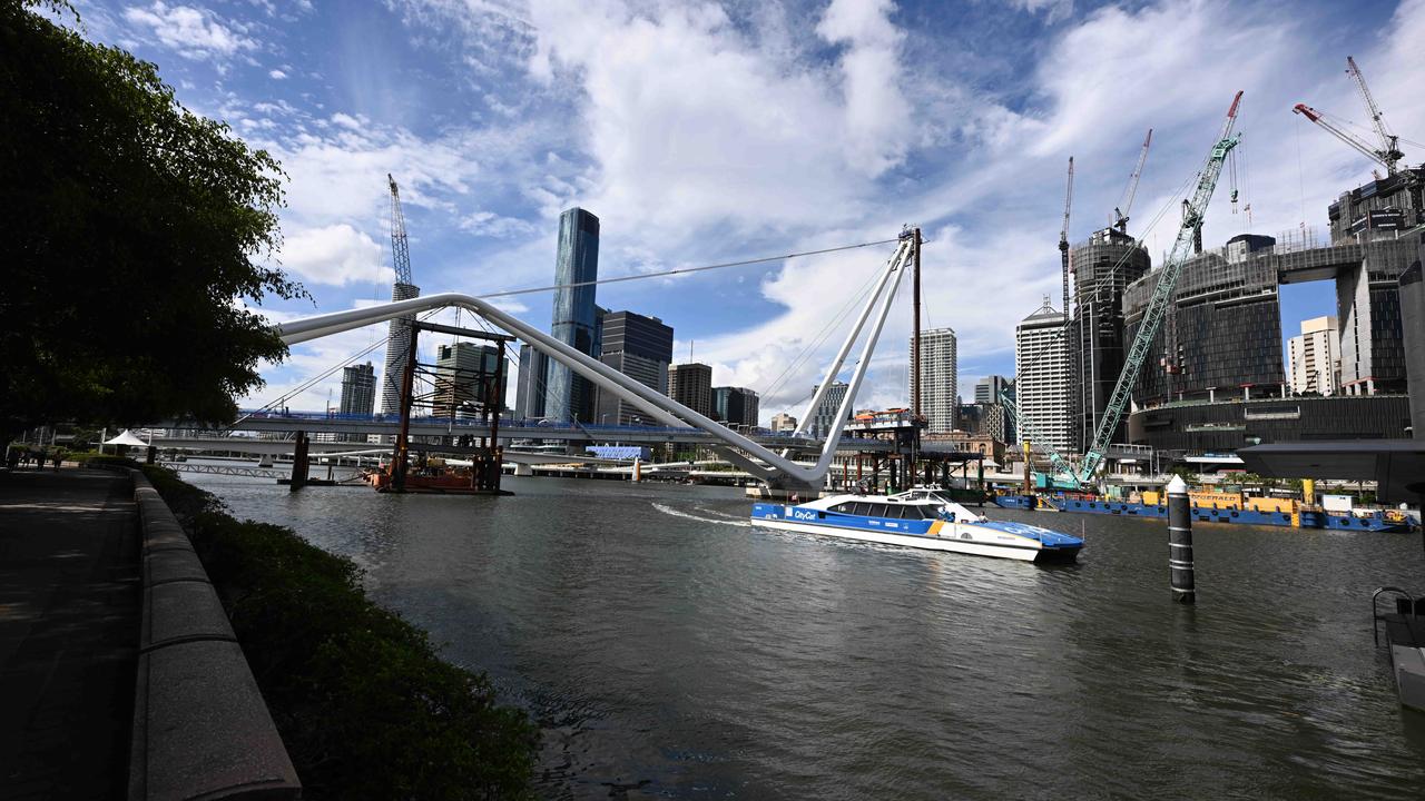 Only four more segments need to be added to the Neville Bonner Bridge before it is completed. Picture: Lyndon Mechielsen