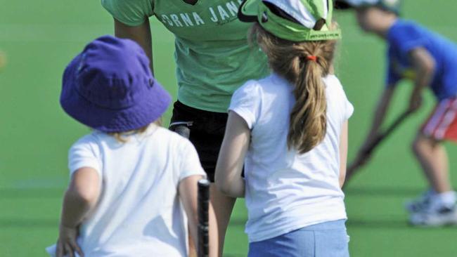 Former Australian hockey player Amy Kickbusch (nee Korner) encourages young players. Picture: Rob Williams