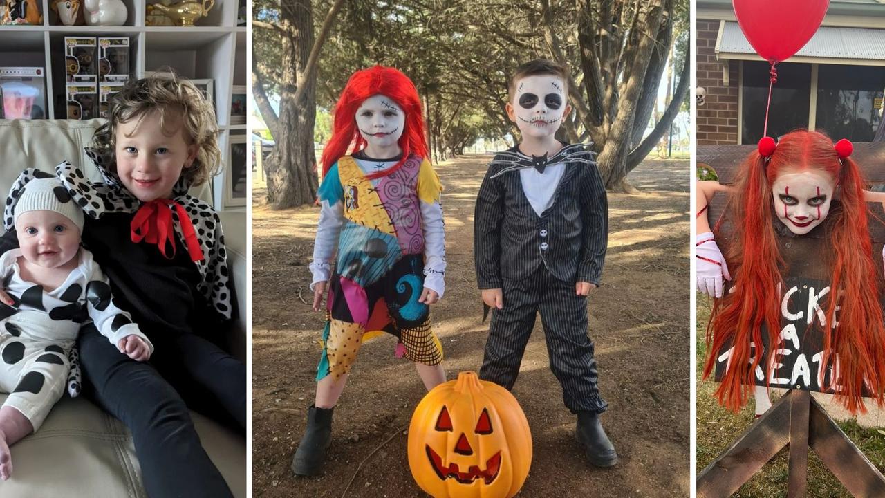 Sisters named 'best dressed' for viral Halloween costume - Good