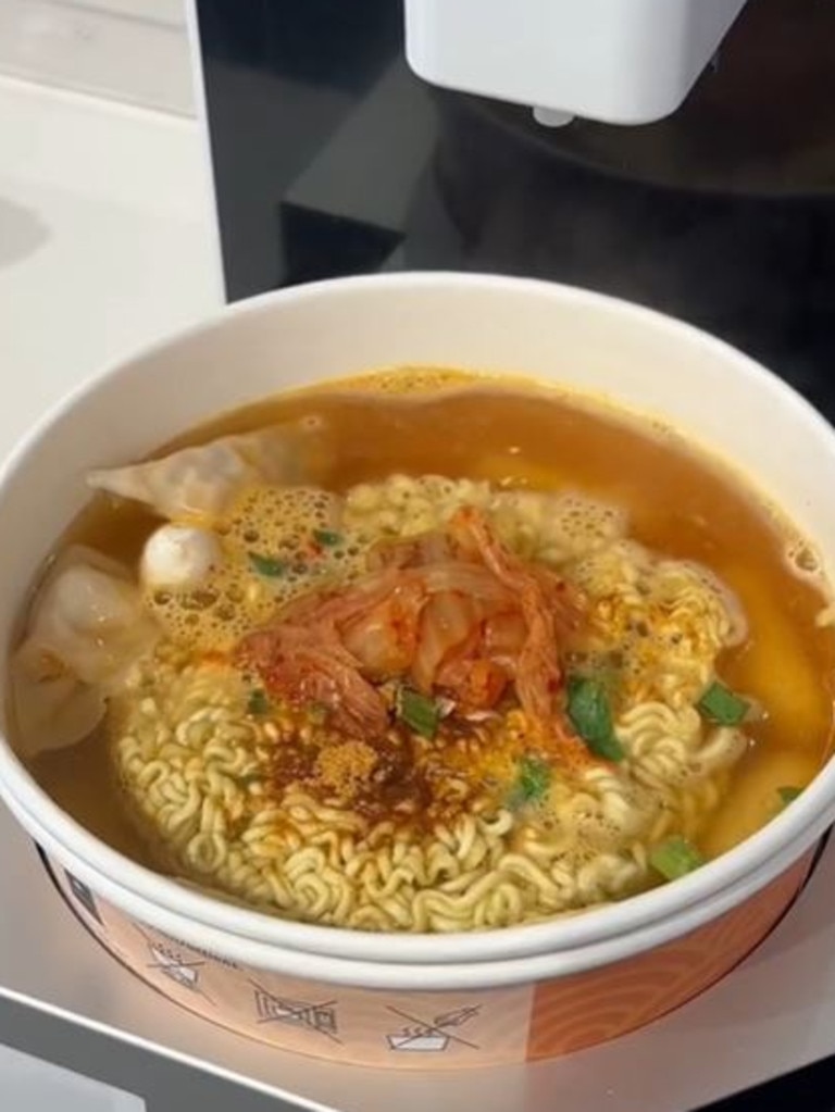 It takes three minutes to make the ramen. People can pick their toppings. Picture: TikTok/@bynessa_