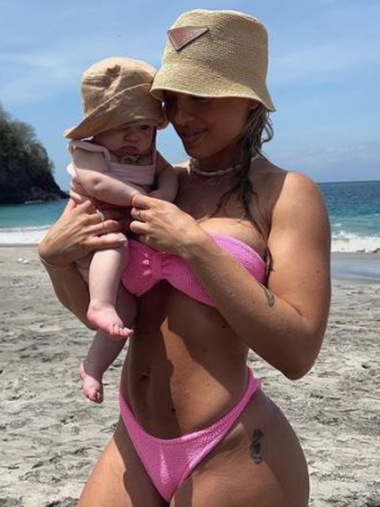 The influencer shared snaps from a fun beach day in Bali. Picture: Instagram / Tammy Hembrow