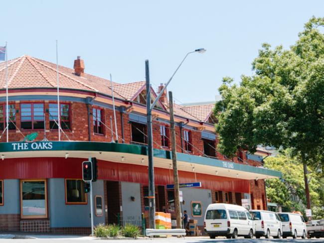 Turning left into Ben Boyd Rd at The Oaks Hotel could be banned. Picture: Supplied