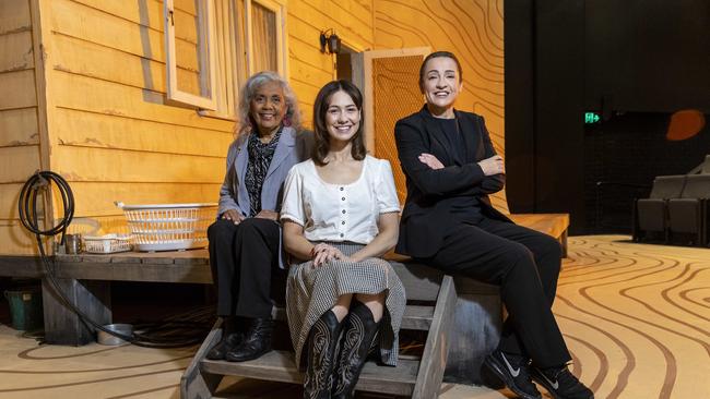 L-r) Roxanne McDonald (co-director), Hannah Belanszky (play write) and Lee Lewis (co-director) on set of Don’t Ask What the Bird Look Like.