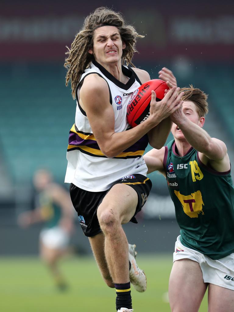 NAB League, Murray Bushrangers Josh Crawford marks during the game against the Tasmanian Devils at UTAS Stadium. PICTURE CHRIS KIDD