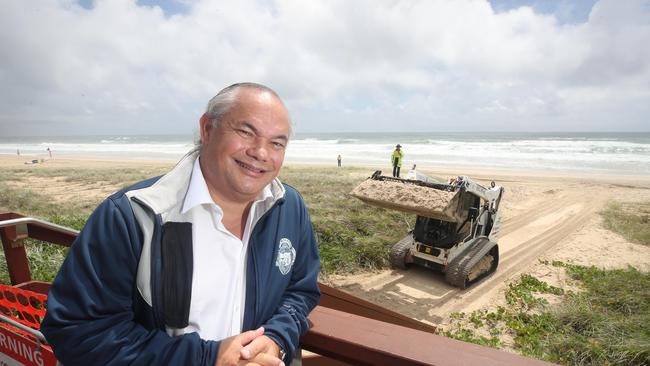 Mayor Tom Tate casts an eye of beach clean up work at Miami. Picture Glenn Hampson