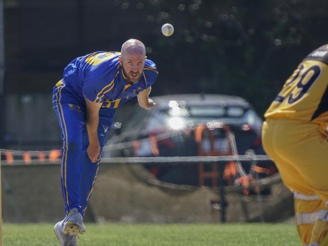 VSDCA south-west GF: Ormond v Werribee. Ormond bowler Murray Ring.  Picture: Valeriu Campan