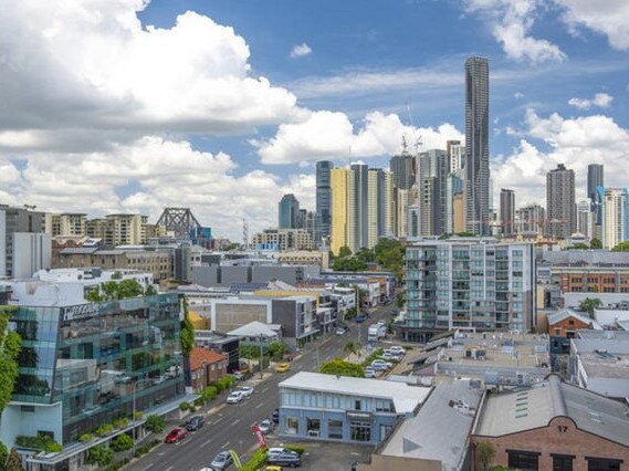 A one-bedroom, one-bathroom unit at 1411/25 Connor St, Fortitude Valley sold for $456,000