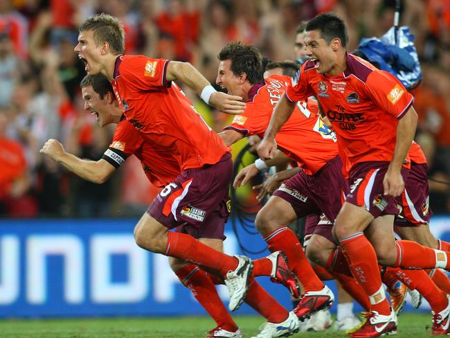 Erik Paartalu leads the charge after Brisbane Roar win on penalties.