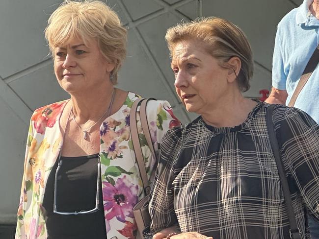 PERTH, AUSTRALIA. NewsWire Photos. 24 FEBRUARY 2025. Bozena Knapinski leaves the WA Supreme Court after a jury found her not guilty of trying to poison her ex-husband. (She is in the black pants and plaid shirt). Picture: Emma Kirk / NewsWire,