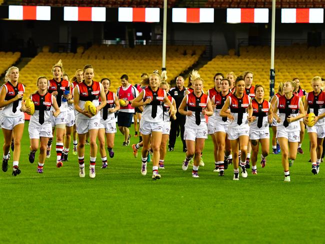 St Kilda Football Club will field a team in the VFL Women’s Competition in 2018, in partnership with the Frankston Football Club.