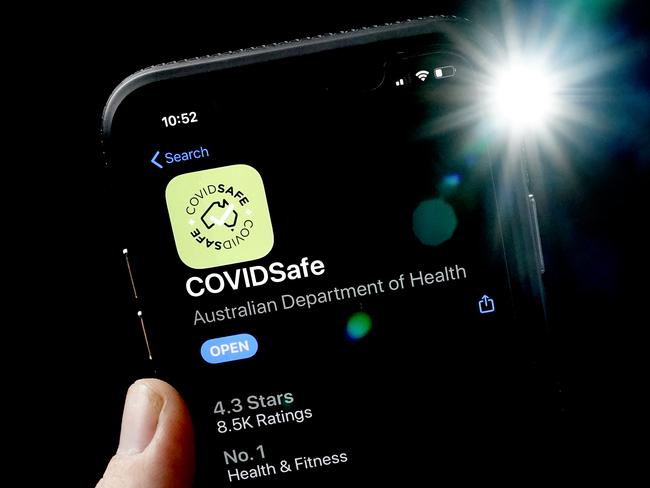 Tech experts examining the COVIDSafe app say they’ve discovered privacy flaws and multiple issues stopping people from signing up. Picture: AAP