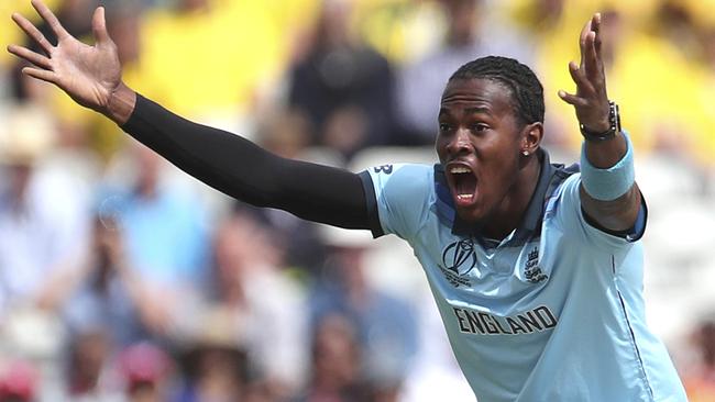 England's Jofra Archer took the vital wickets of Aaron Finch and Glenn Maxwell.