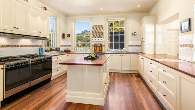 Anglewood House comes with a large modern kitchen