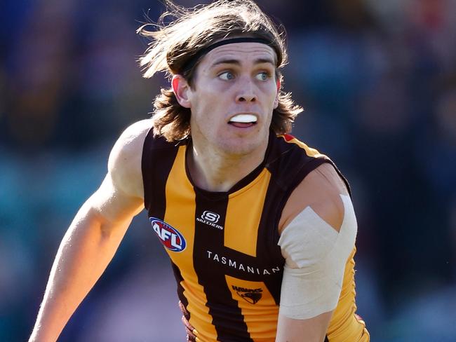 LAUNCESTON, AUSTRALIA - AUGUST 13: Will Day of the Hawks in action during the 2023 AFL Round 22 match between the Hawthorn Hawks and the Western Bulldogs at University of Tasmania Stadium on August 13, 2023 in Launceston, Australia. (Photo by Michael Willson/AFL Photos via Getty Images)