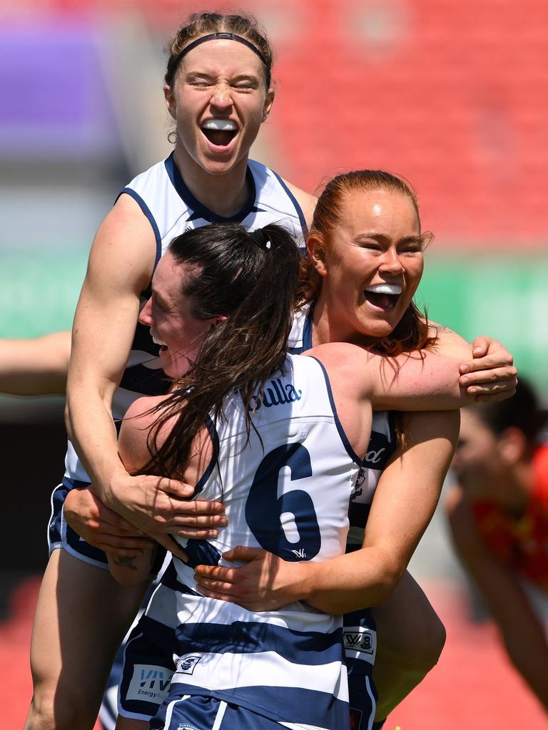 Kate Kenny (right) has been an exciting addition to Geelong’s forward line. Picture: Matt Roberts/Getty Images