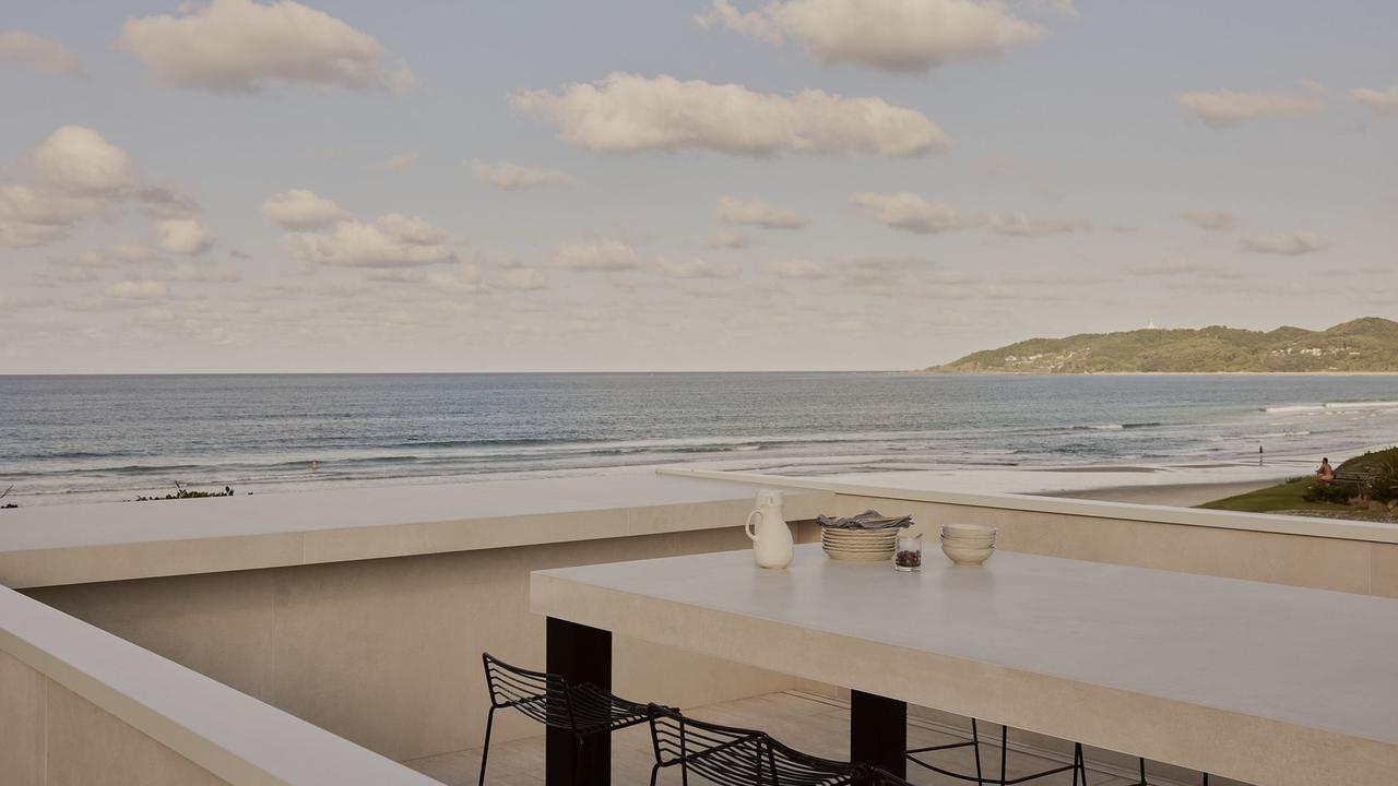 8 Border St, Byron Bay is a beachfront.