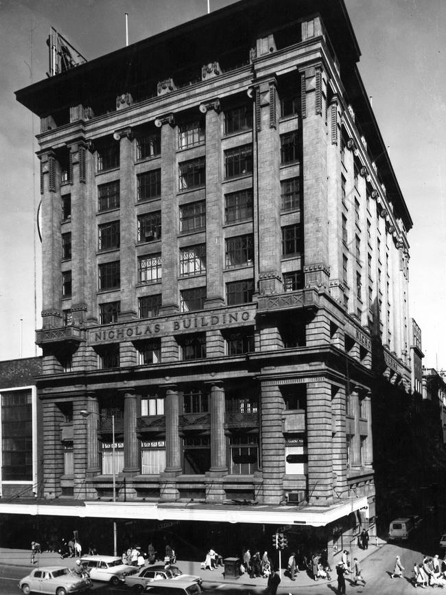 The Nicholas Building in 1964.