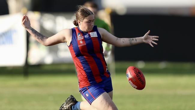 Hayley Taheny in action for the Demons. Picture: Ann Marie O'Connor