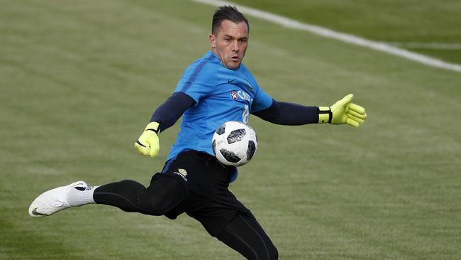 Goal keeper Danny Vukovic training with Socceroos.