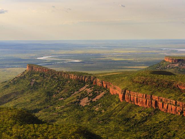 A region of great beauty, the Kimberley is about 400,000 square kilometres in area but only has a population of 35,000.