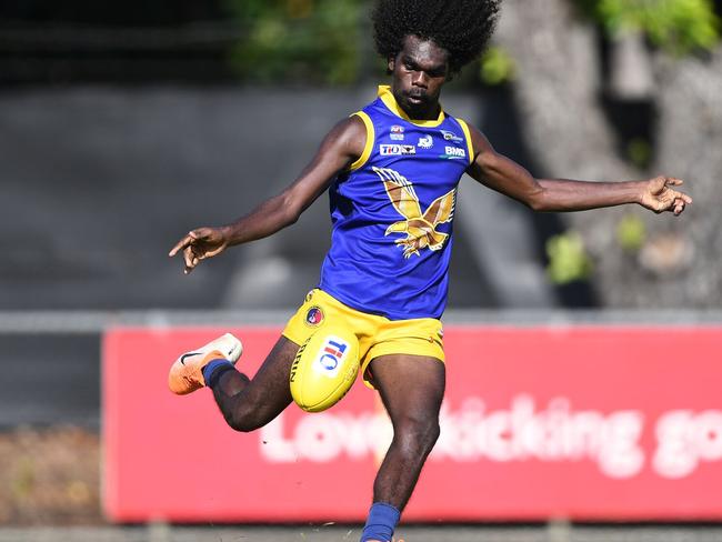 Wanderers wingman Dray Thompson has been rewarded for a consistent season with the Round 16 NT News Rising Star nomination. Picture: Felicity Elliott/AFLNT Media