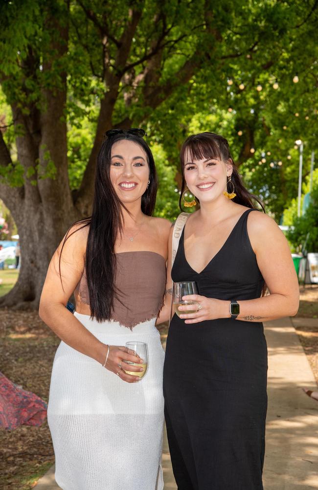 Taylor Powell (left) and Sarah Eicke. Toowoomba Carnival of Flowers Festival of Food and Wine. Saturday September 14th, 2024. Picture: Bev Lacey