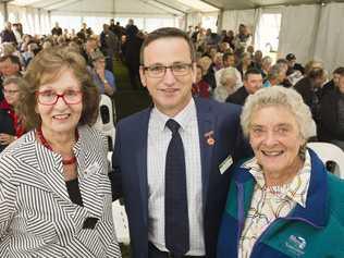 ( From left ) Regina Albion, Paul Hains, Vice President Australasia, World Federation of Rose Societies and Maureen Hultgren. Picture: Nev Madsen