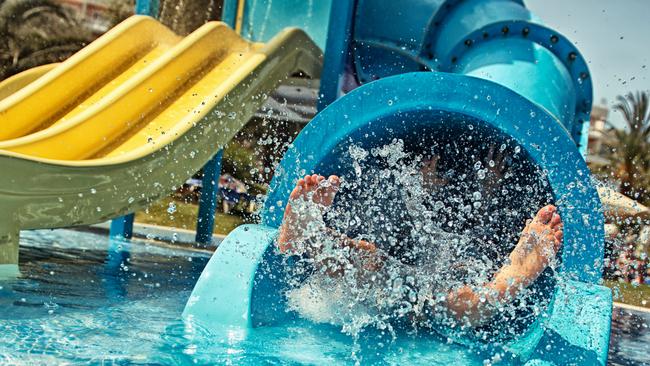 Family sues Ohio water park after teen’s brain-eating amoeba death ...