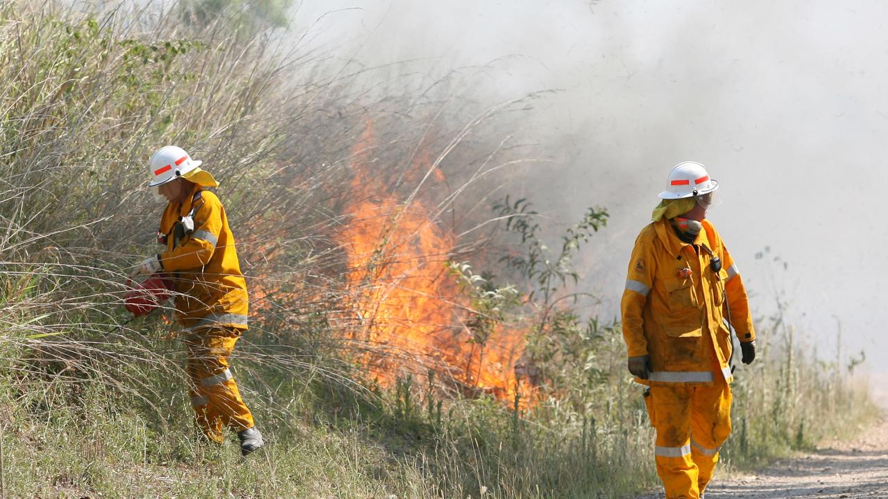 Several fires started up around the South Burnett this afternoon. Photo: Chris Ison / The Morning Bulletin