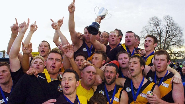 Heidelberg celebrates the 2006 Diamond Valley Football League premiership. Picture: Travis McCue