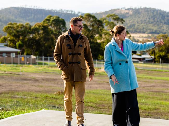 Dan Frost from Mission Australia Housing with Federal Minister for Housing, Julie Collins at the new housing project in Burtonia Street in Rokeby. Picture: Linda Higginson