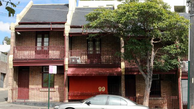 Exterior of Tiffany's brothel at 99 Albion St, Surry Hills.