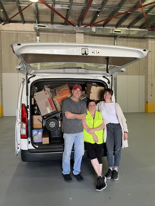 After all the packing is done, the volunteers will anonymously deliver the packages across Sydney.