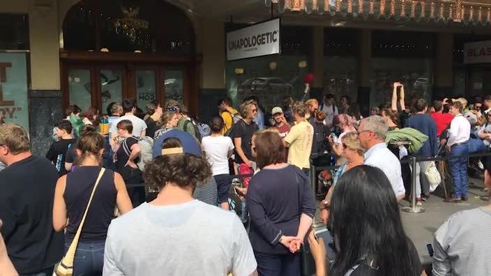 Mormon fans queue for 18 hours