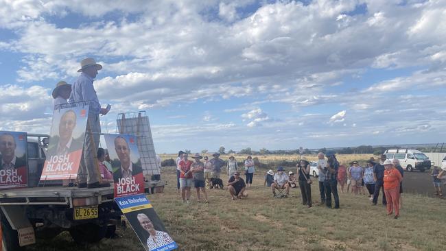 Dubbo residents attended a public forum to discuss the location of the proposed rehabilitation centre on Spears Drive announced late February.