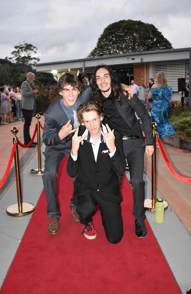 Students arrive at Noosa District State High School formal.