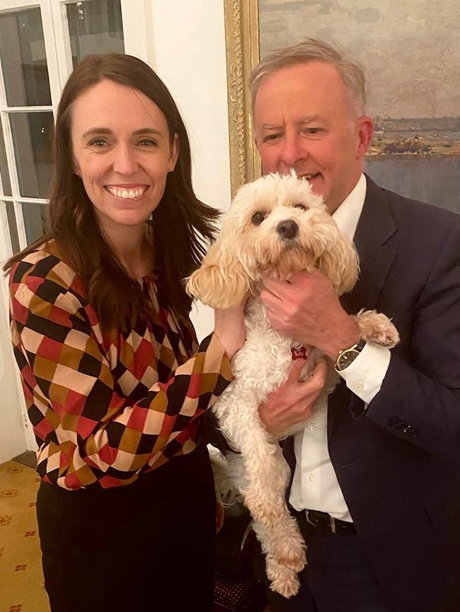 Jacinda Ardern with Anthony Albanese and his dog Toto. Picture: Instagram.