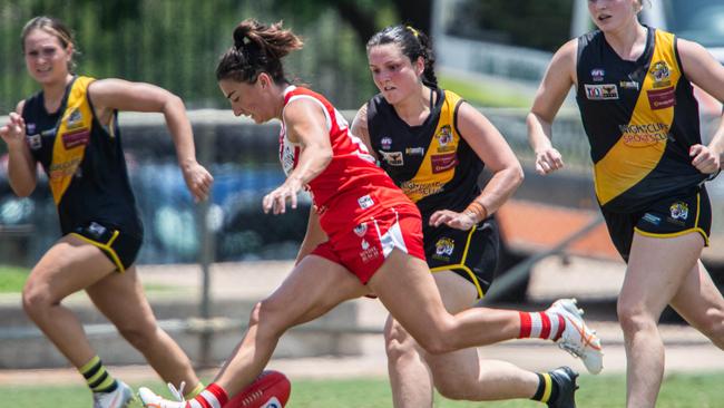 Maya Netherway in the Nightcliff vs Waratah 2023-24 NTFL women's knockout semifinal. Picture: Pema Tamang Pakhrin