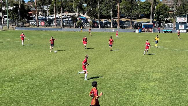 Murrumba State High School and Palm Beach Currumbin High School in action at the Bill Turner Cup semi-final. Photo: Erin Smith