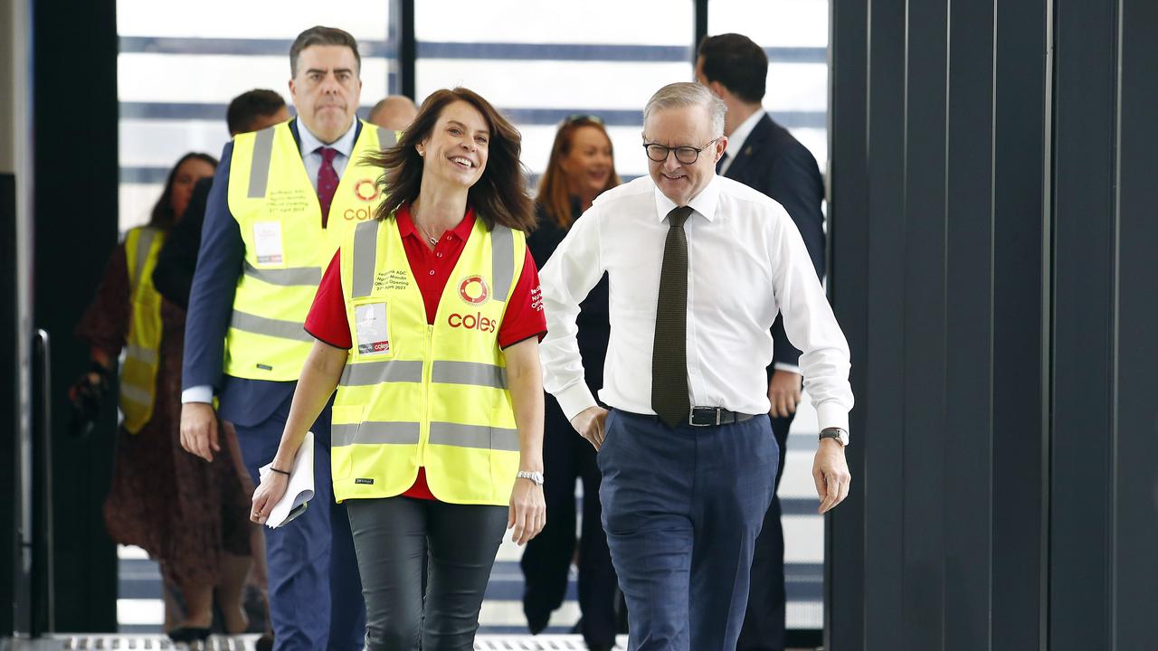 Mr Albanese also toured a local coles facility. Picture: NCA NewsWire/Tertius Pickard